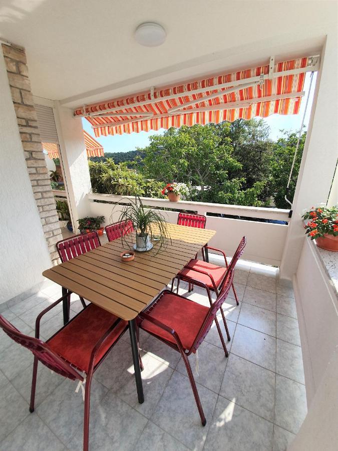 Apartments Angela Kampor Extérieur photo