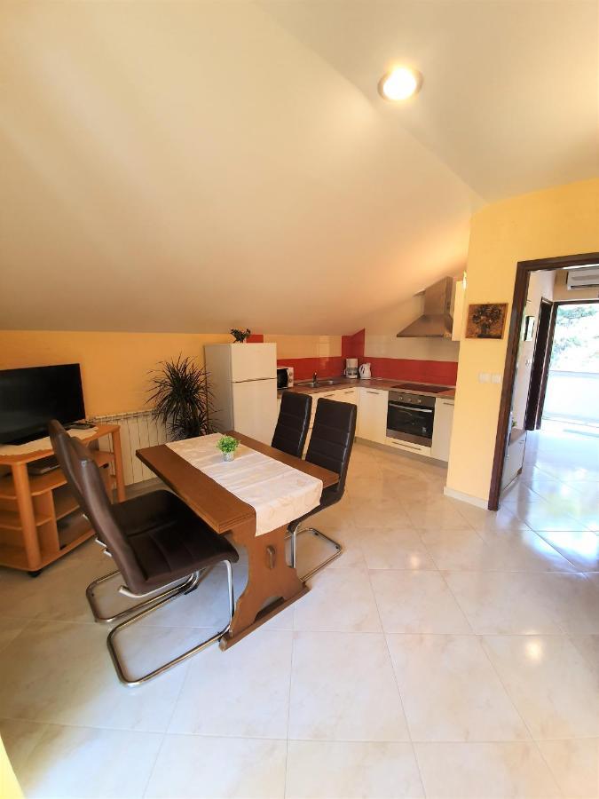 Apartments Angela Kampor Extérieur photo