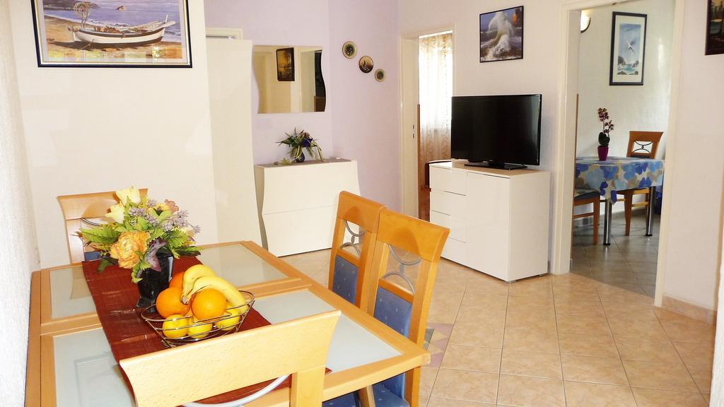 Apartments Angela Kampor Extérieur photo