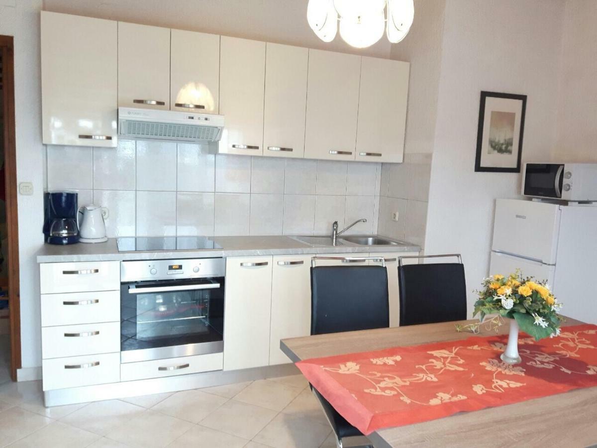Apartments Angela Kampor Extérieur photo